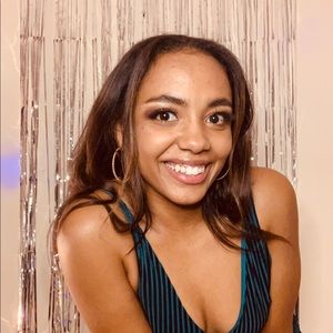 Meet your Posher, Olivia